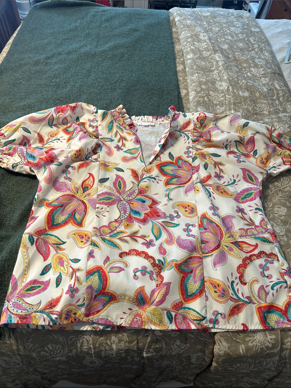 THML White Paisley Floral V-Neck Blouse with Multicolor Print